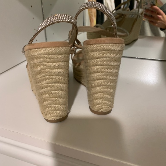Steve Madden size 7 wedge - Picture 2 of 3